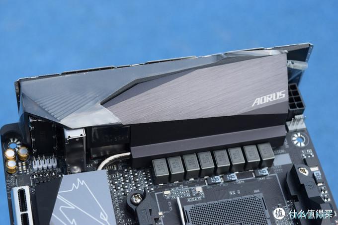 PC硬件与外设 篇五十六：终归入坑烧钱的ITX，技嘉B550I AORUS PRO AX点评装机评测