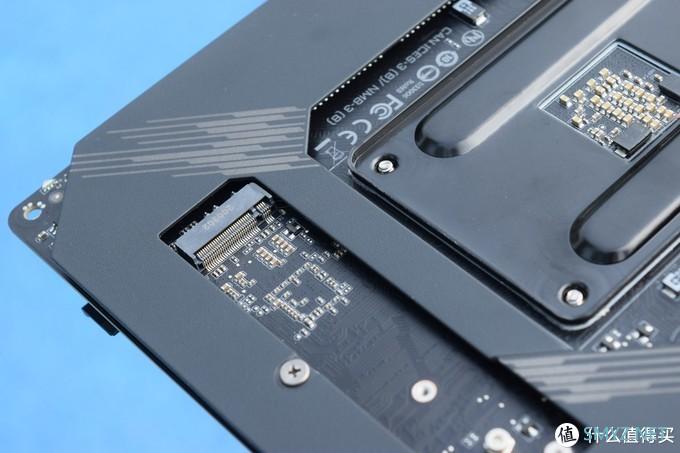 PC硬件与外设 篇五十六：终归入坑烧钱的ITX，技嘉B550I AORUS PRO AX点评装机评测