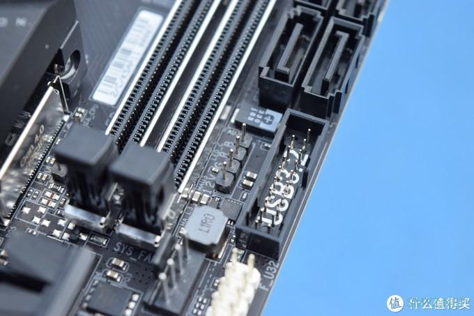 PC硬件与外设 篇五十六：终归入坑烧钱的ITX，技嘉B550I AORUS PRO AX点评装机评测