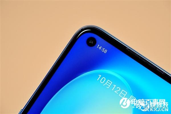 千元机也有120Hz高刷屏 realme Q2开箱图赏