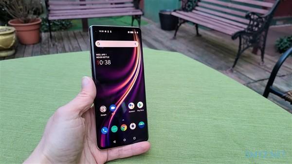 一加8/8 Pro灰度推送氢OS 11正式版，基于Android 11定制
