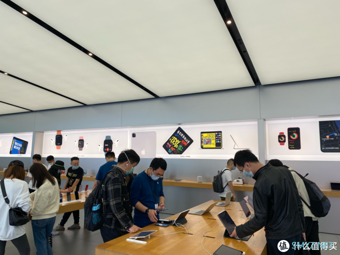 iPhone 12预售前夕，我为什么以旧换新入了iPhone 11？