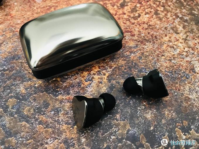 蓝牙耳机也可以内置独立耳放？HIFIMAN TWS800蓝牙耳机开箱体验