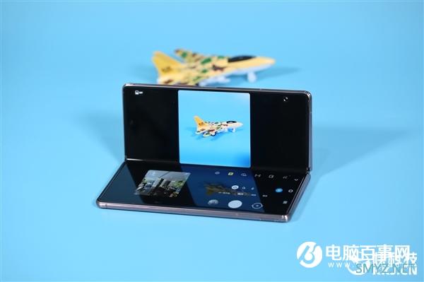 第三代折叠屏 三星Galaxy Z Fold2 5G迷雾金图赏