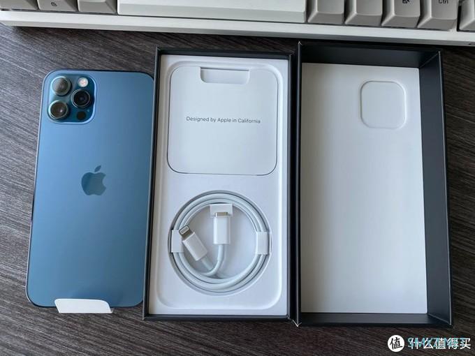 每年雷同的剧本--心里嫌弃身体却很诚实的抢了新一IPhone12PRO