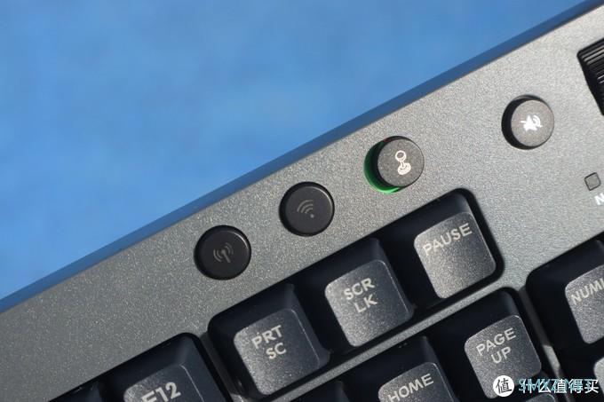PC硬件与外设 篇五十九：Cherry原厂轴太贵？试试TT飞行家G521三模机械键盘(TTC红轴)
