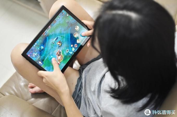 日常晒物 篇二:恰逢双11,补伪开箱台电M40平板电脑,这款机器能用来给孩子上网课吗? 日常晒物 篇二:恰逢双11,补伪开箱台电M40平板电脑,这款机器能用来给孩子上网课吗?