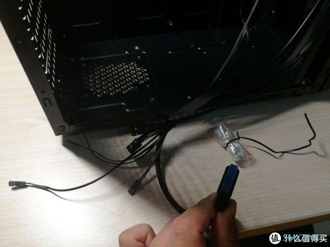 积速II 电脑机箱 台式机水冷主机箱游戏机箱USB3.0侧透ATX大板开箱测评