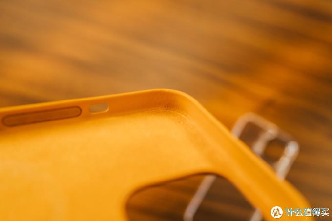 读完之前千万别买！iPhone 12 Pro Max 花菱草色皮革壳