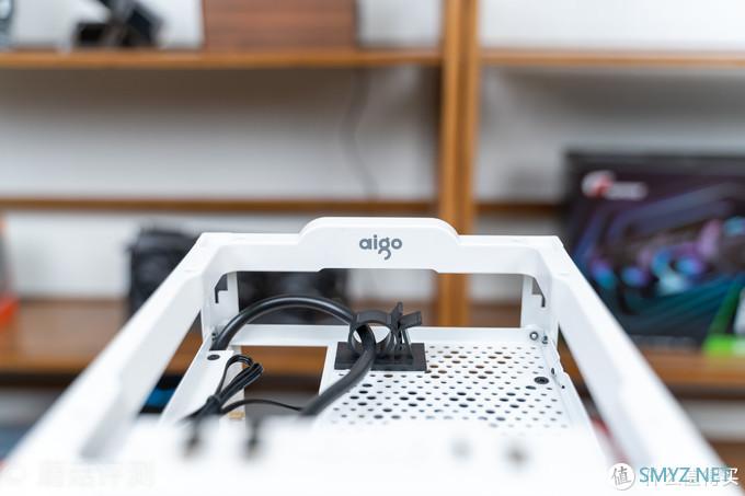 蘑菇爱搞机 篇二百八十六:做工精致,设计新颖、爱国者(aigo)YOGO S1白色机箱 评测 蘑菇爱搞机 篇二百八十六:做工精致,设计新颖、爱国者(aigo)YOGO S1白色机箱 评测