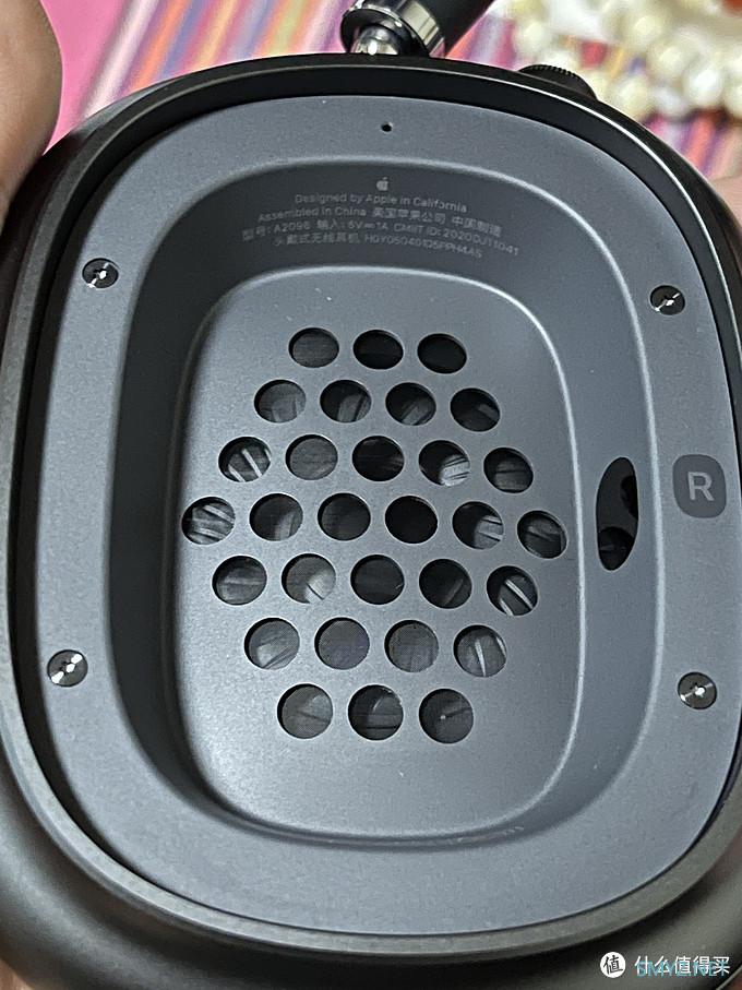 挎包?眼罩?实际上是AirPods Max+耳机套^_^ 挎包?眼罩?实际上是AirPods Max+耳机套^_^