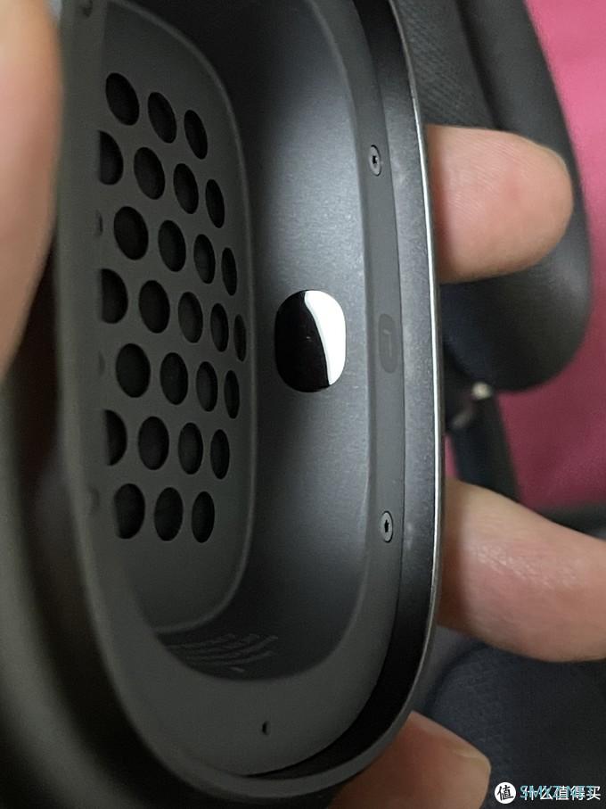 挎包?眼罩?实际上是AirPods Max+耳机套^_^ 挎包?眼罩?实际上是AirPods Max+耳机套^_^