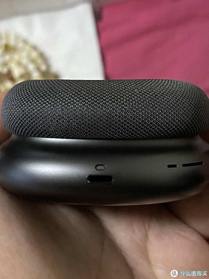 挎包?眼罩?实际上是AirPods Max+耳机套^_^ 挎包?眼罩?实际上是AirPods Max+耳机套^_^