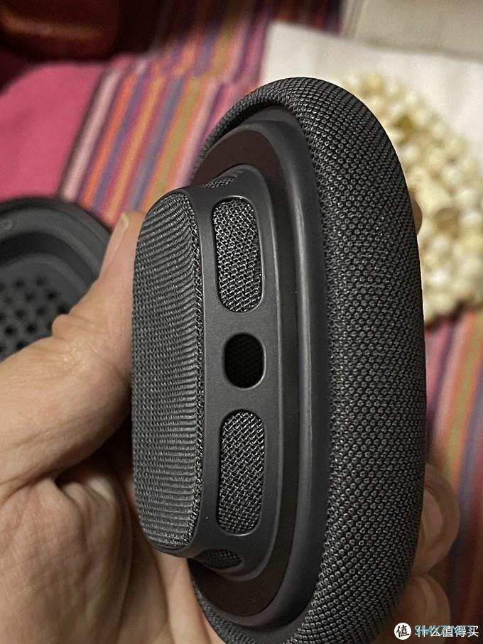 挎包?眼罩?实际上是AirPods Max+耳机套^_^ 挎包?眼罩?实际上是AirPods Max+耳机套^_^