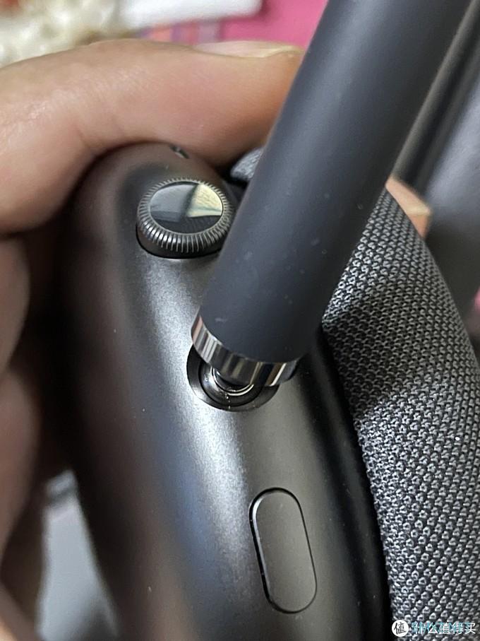挎包?眼罩?实际上是AirPods Max+耳机套^_^ 挎包?眼罩?实际上是AirPods Max+耳机套^_^