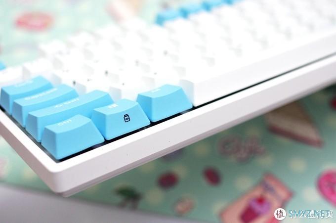 打造浅色桌面，清清爽爽的晴空蓝配色DURGOD杜伽K310W键盘