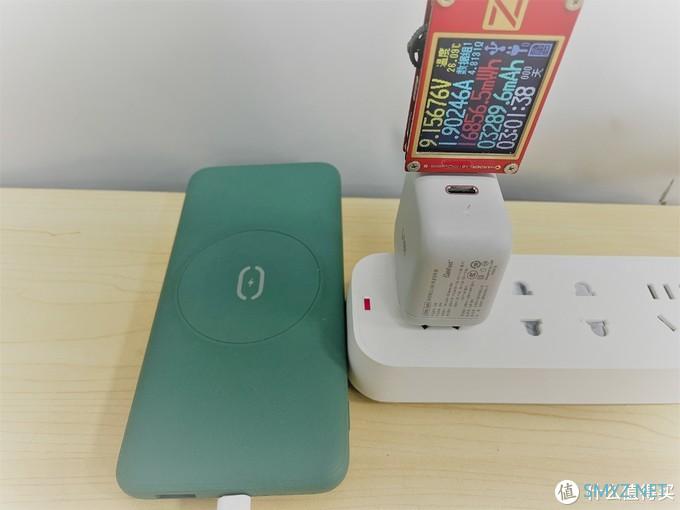 Mcdodo麦多多 10000MAH 15W磁吸无线充电宝开箱体验