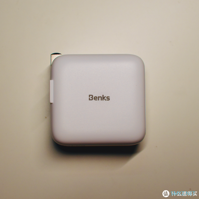 走心小配件 篇三：Benks 65w GN-004P3-CN 氮化镓双口充电器