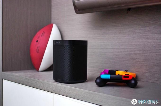 在这个2月，Sonos One SL音箱都出双入对了，你呢？