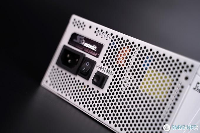 白色信仰主机,RTX 3090 HOF名人堂 + 5900X + ROG B550吹雪 白色信仰主机,RTX 3090 HOF名人堂 + 5900X + ROG B550吹雪