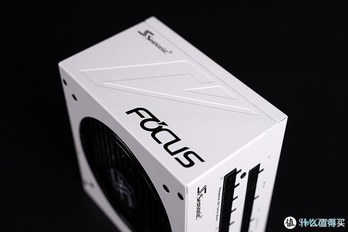 白色信仰主机,RTX 3090 HOF名人堂 + 5900X + ROG B550吹雪 白色信仰主机,RTX 3090 HOF名人堂 + 5900X + ROG B550吹雪