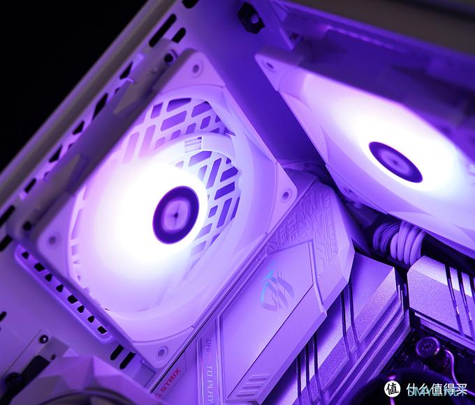 白色信仰主机,RTX 3090 HOF名人堂 + 5900X + ROG B550吹雪 白色信仰主机,RTX 3090 HOF名人堂 + 5900X + ROG B550吹雪