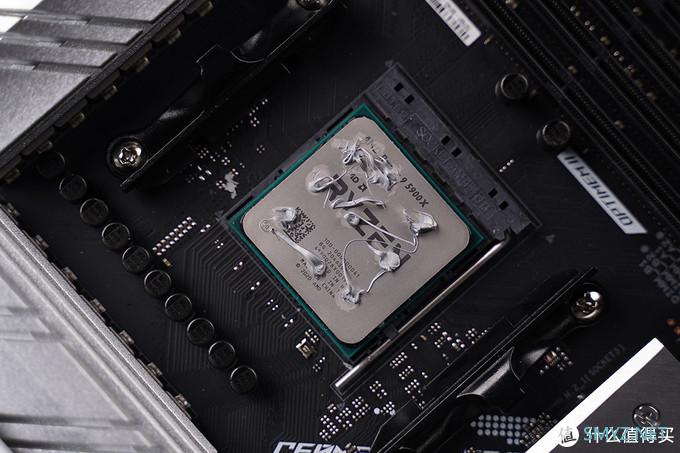 白色信仰主机，RTX 3090 HOF名人堂 + 5900X + ROG B550吹雪