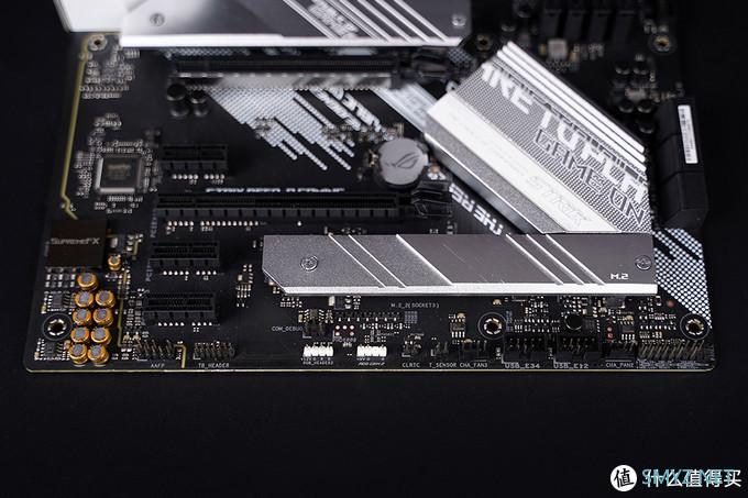 白色信仰主机,RTX 3090 HOF名人堂 + 5900X + ROG B550吹雪 白色信仰主机,RTX 3090 HOF名人堂 + 5900X + ROG B550吹雪