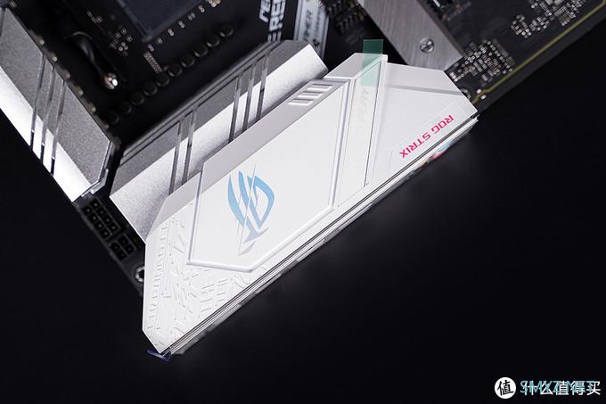 白色信仰主机,RTX 3090 HOF名人堂 + 5900X + ROG B550吹雪 白色信仰主机,RTX 3090 HOF名人堂 + 5900X + ROG B550吹雪
