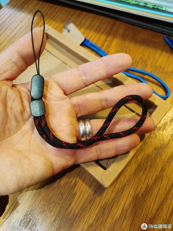 我的日常所用之物 篇一百零七:配这个丢那个,小小手绳愁煞人~赶紧买个算完~ 我的日常所用之物 篇一百零七:配这个丢那个,小小手绳愁煞人~赶紧买个算完~