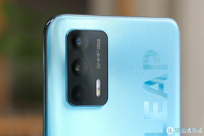 realme Q3 Pro上手，120Hz三星屏+天玑1100强悍芯，千元机皇稳了！