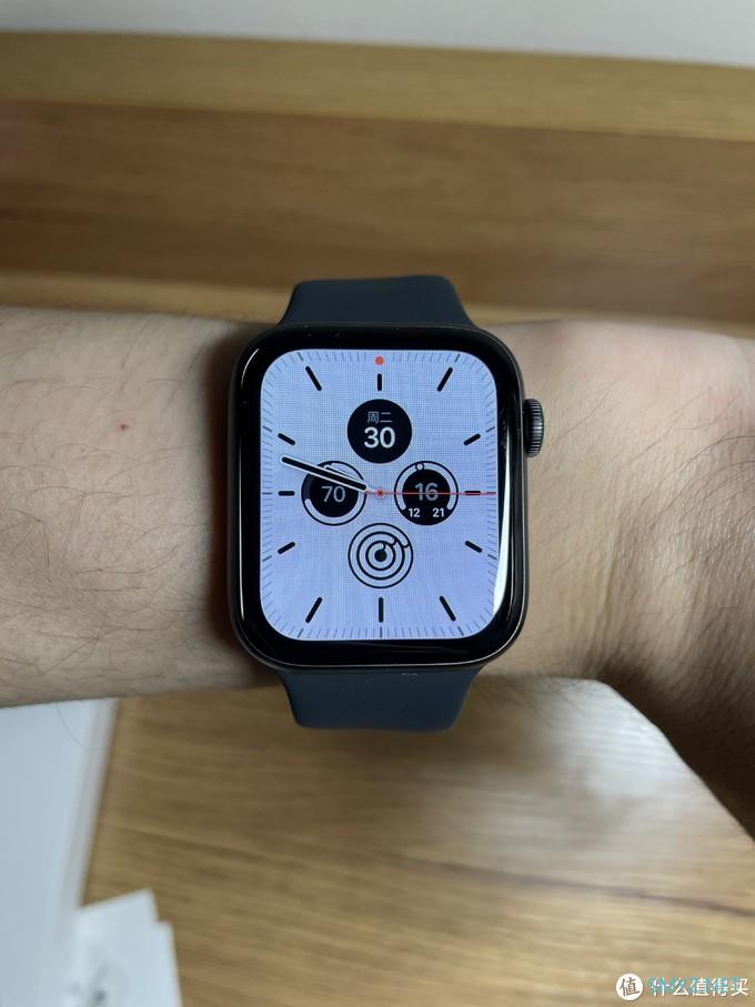 Apple Watch se 及 Apple Watch s6 开箱及使用小评