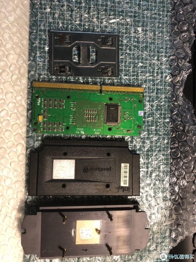 硬件拆解 篇一：[拆解] Intel Pentium lll 暴力拆解1999年CPU