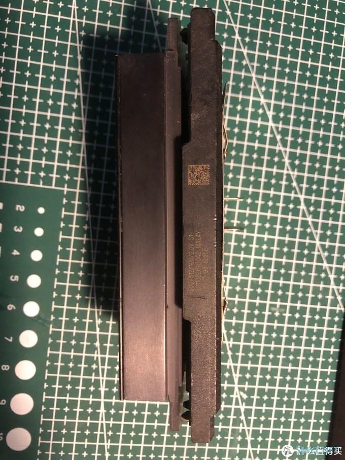硬件拆解 篇一：[拆解] Intel Pentium lll 暴力拆解1999年CPU