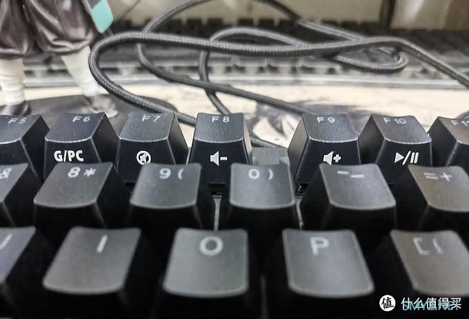 纪念第一把机械键盘——雷神kg5104C