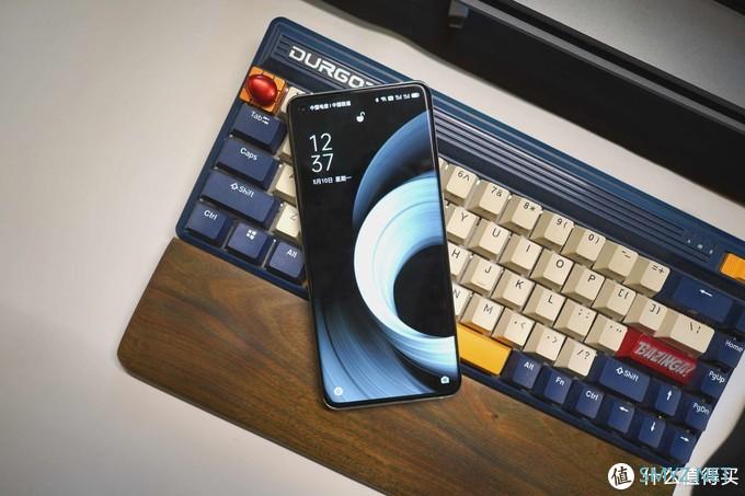 男人的小乐趣 篇八十一：旗舰机该有的配置是什么，第一次使用OPPO Find X3 Pro