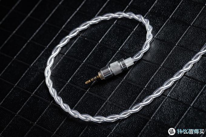 FIR VxV 试听分享——把颜文字做成型号这种事，能算卖萌吗？