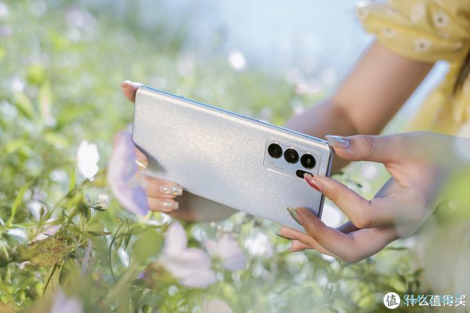 OPPO Reno6 Pro人像影像深度剖析：怎样才能展现你的美？OPPO真的给出了完美答案