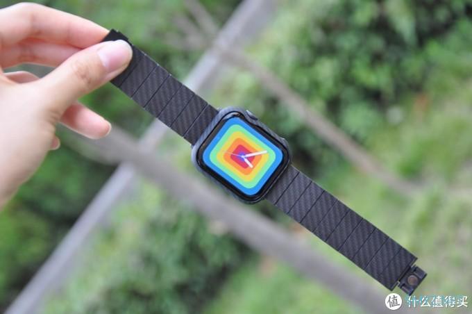 小奈报告 篇一百四十三：谁能抵挡碳纤维Apple Watch的诱惑呢？PITAKA表带+表壳