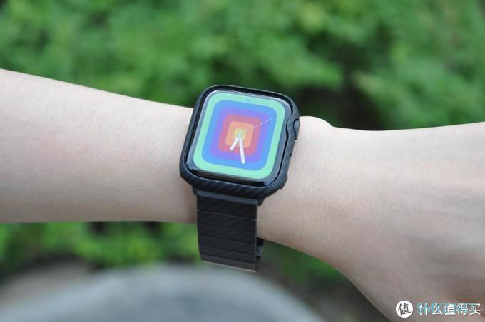 小奈报告 篇一百四十三：谁能抵挡碳纤维Apple Watch的诱惑呢？PITAKA表带+表壳