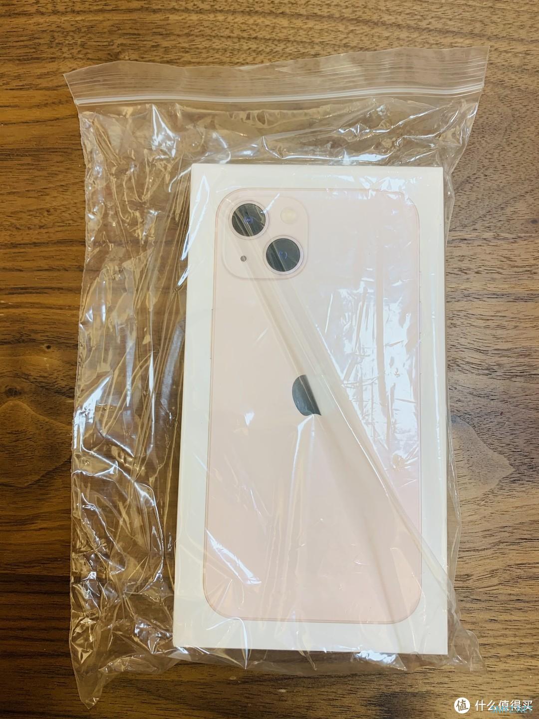 给媳妇入手了一台猛男粉iPhone13