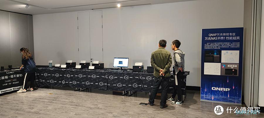 回顾2021威联通新品发布会“安全新境地，AI更懂你”