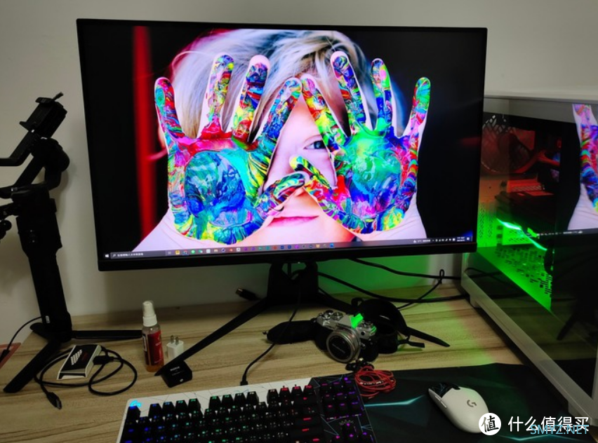 能让我的工作快乐效率加倍的AORUS 4K显示器 能让我的工作快乐效率加倍的AORUS 4K显示器