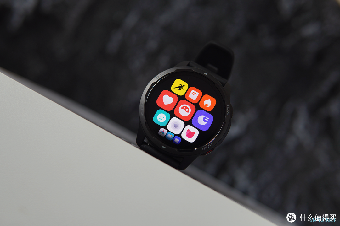 小米Watch Color2：差一步完美的高颜值轻智能“大号手环”