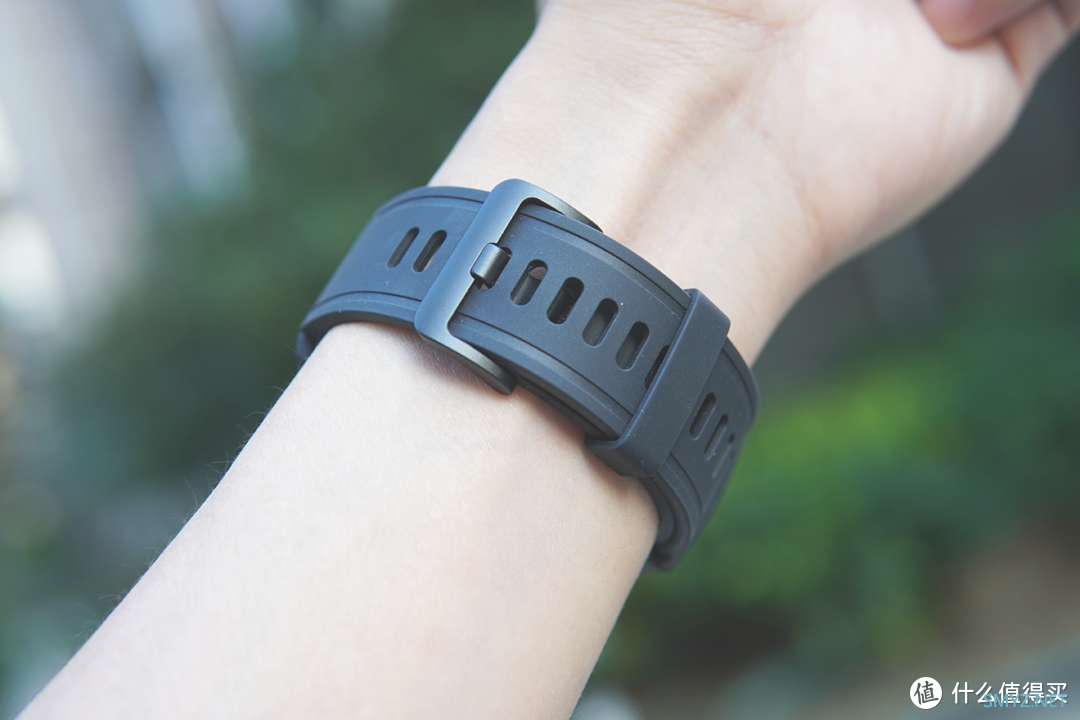小米Watch Color2：差一步完美的高颜值轻智能“大号手环”