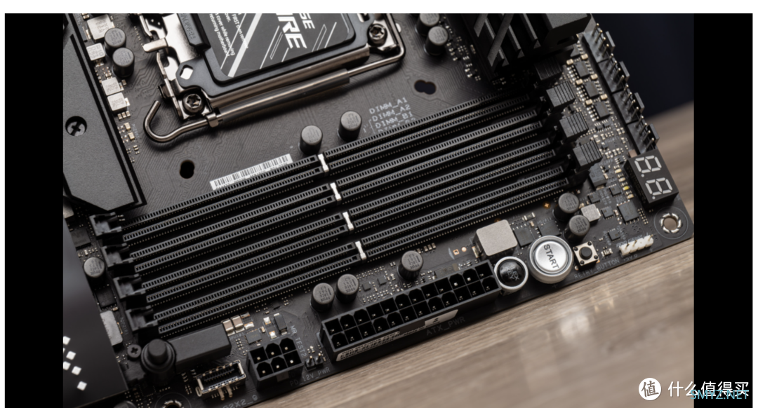 ROG Maximus Z690开箱：拥有PCIe 5.0 M.2接口与显卡快拆设计的全能主板