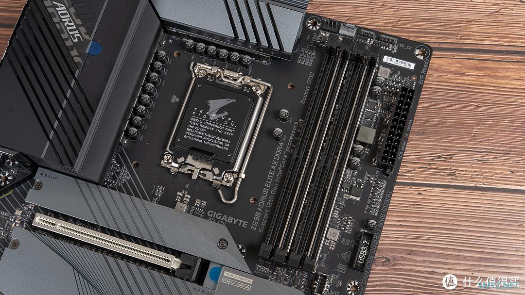 i9-12900K玩游戏选择DDR4还是DDR5内存好？实测数据告诉你