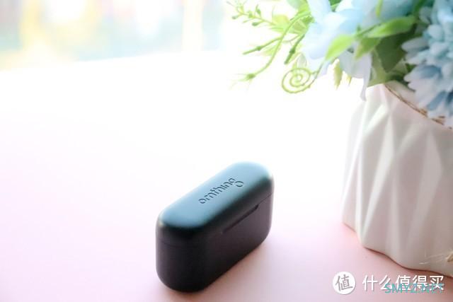 四麦通话，商务人士新选择-OmthingAirFree Plus真无线蓝牙耳机