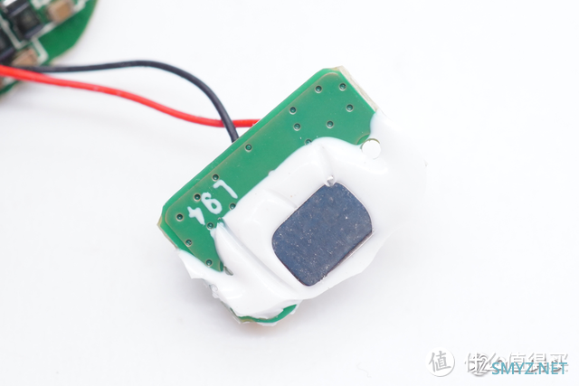 蓝牙5.2，游戏低延迟模式，18h长续航，Redmi Buds 3青春版拆解报告