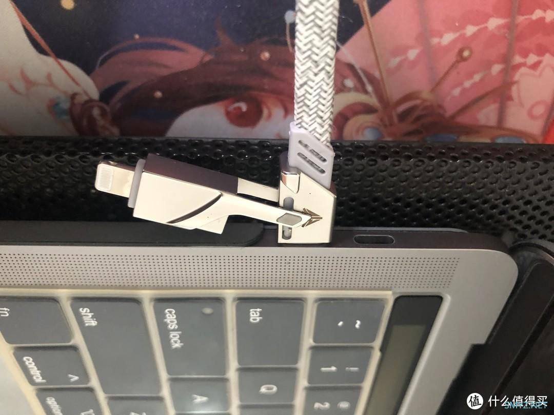 3C数码 篇三十七：特极客大钢蛇数据线实用测评体验，一根数据线可解决大部分充电数码设备，经济实惠！